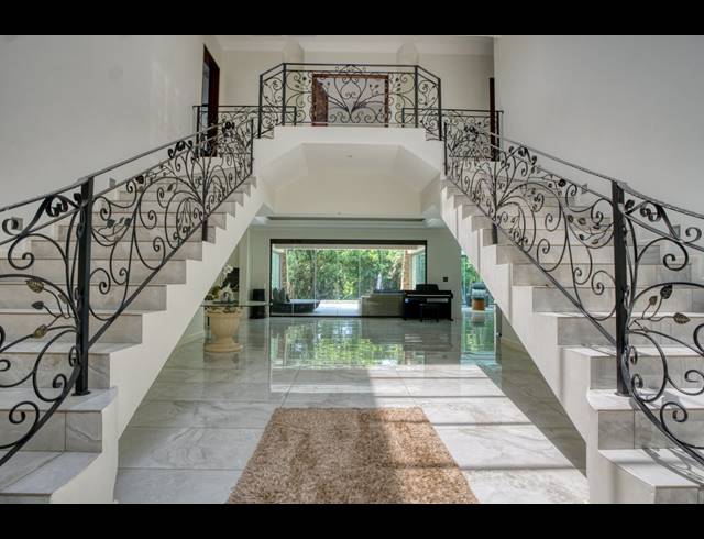 5 BEDROOM HOUSE FOR SALE IN BALLITO CENTRAL
